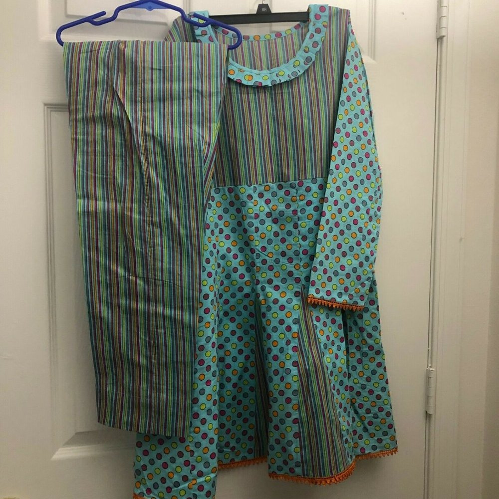 Shalwar Kameez Indian Pakistani Suit Girl (NEW)